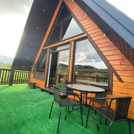 A-frame Strimba * Verkhnyaya Rozhanka