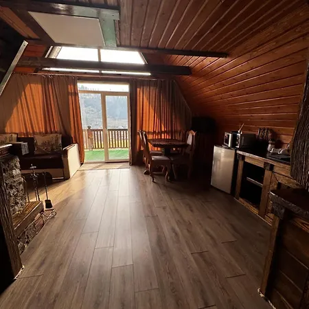 Feriehus A-frame Strimba *